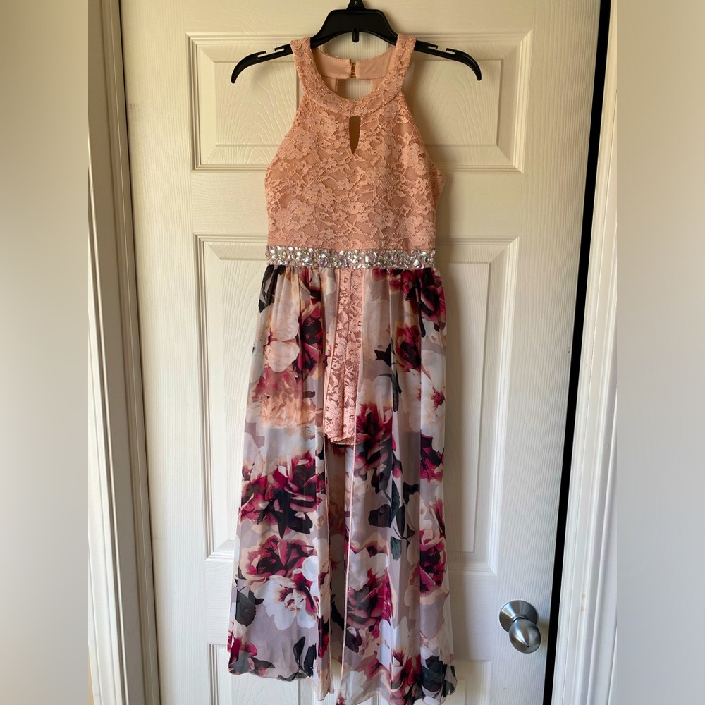 NWT!  Stunning girls dress/romper.  Perfect for spring and summer!  Size 8.